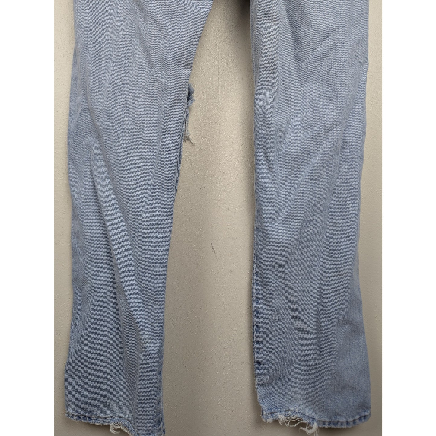 Vintage Wrangler Relaxed Straight Fit Jeans Light Wash Distressed 34x34