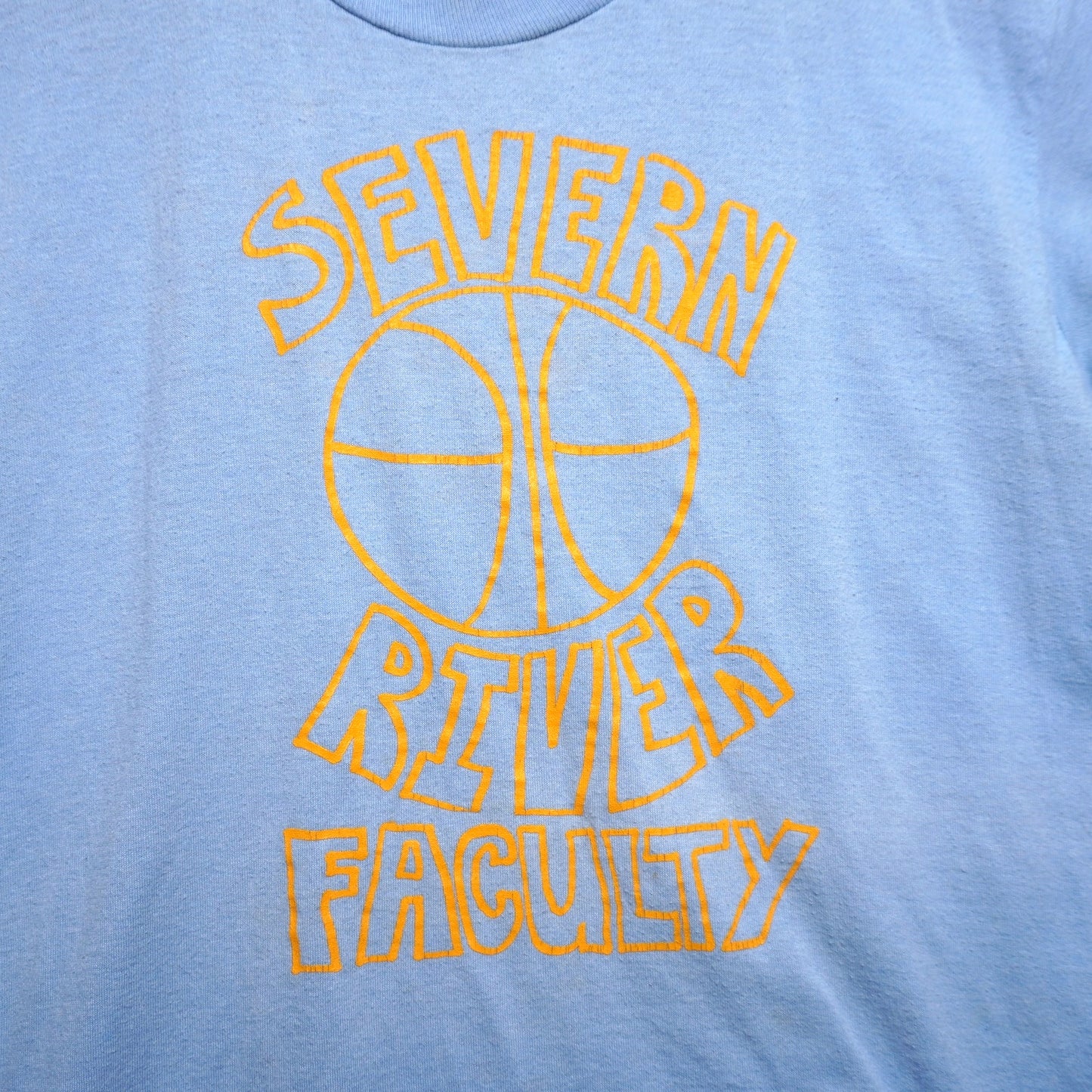 Vintage Jerzees by Russell Severn River Faculty Basketball Team T-shirt Baby Blue Size M