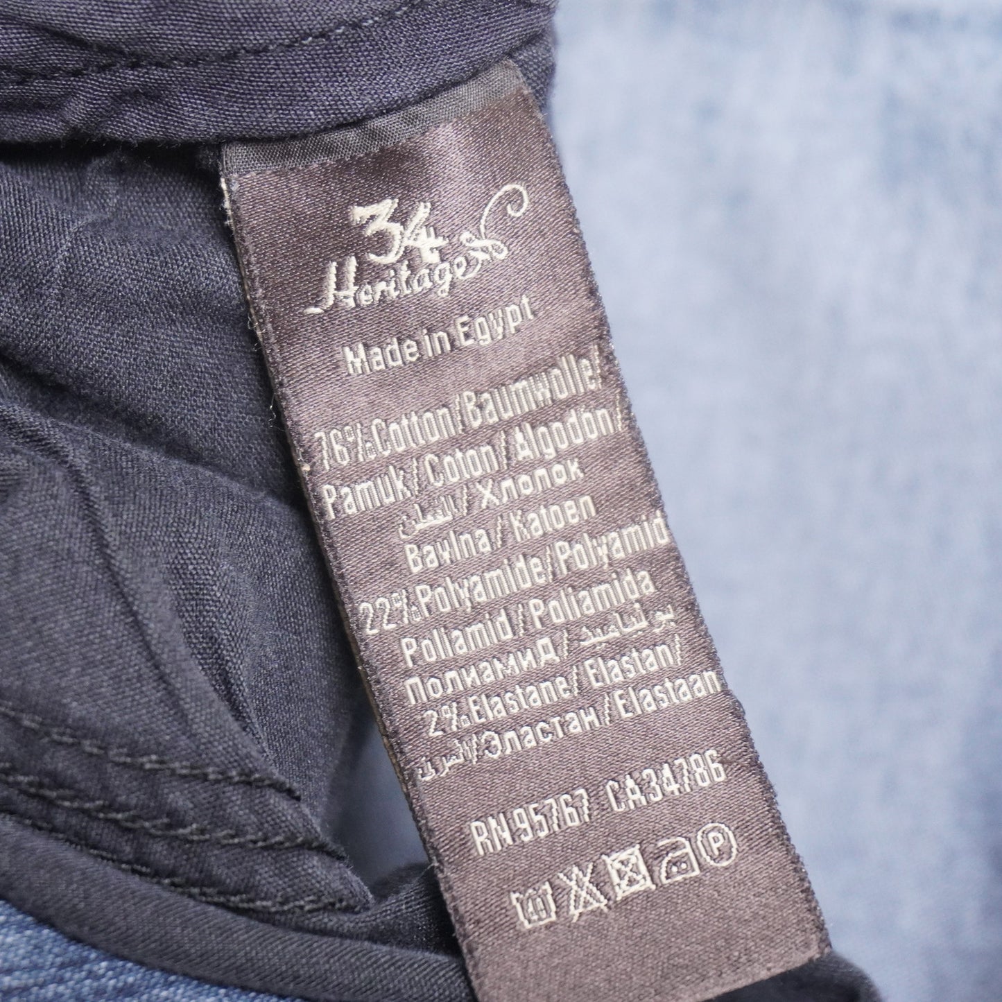 34 Heritage Charisma Jeans Medium Wash Size 33/32