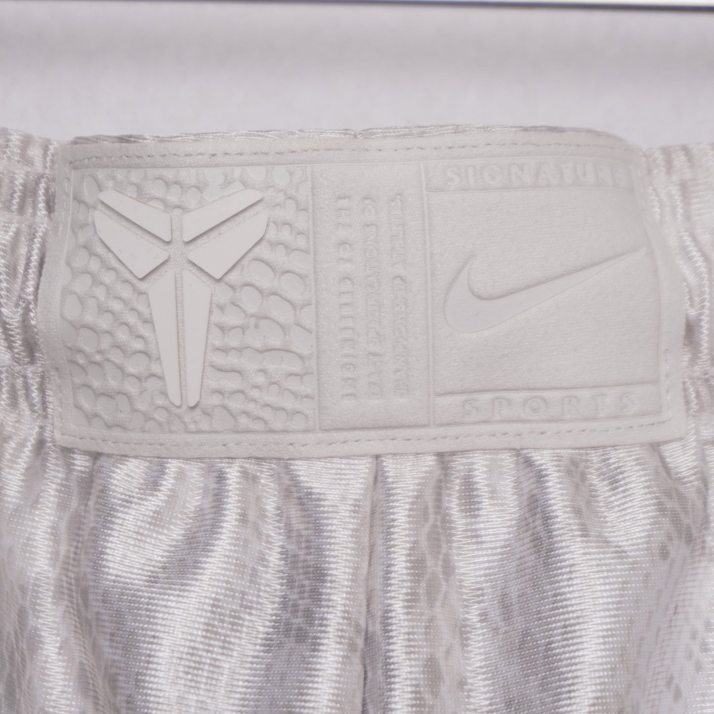 Nike Kobe Bryant Men's 6" Basketball Shorts DRI-FIT Standard Reversible Size S