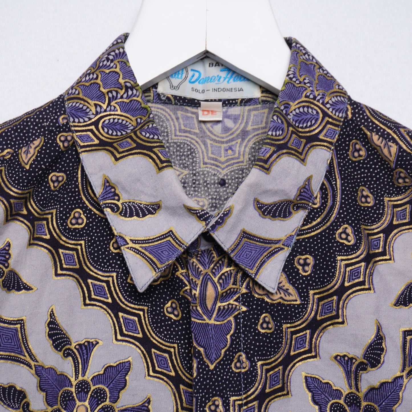 Vintage Danar Hadi Batik Blue & Gold Patterned Shirt Size Large