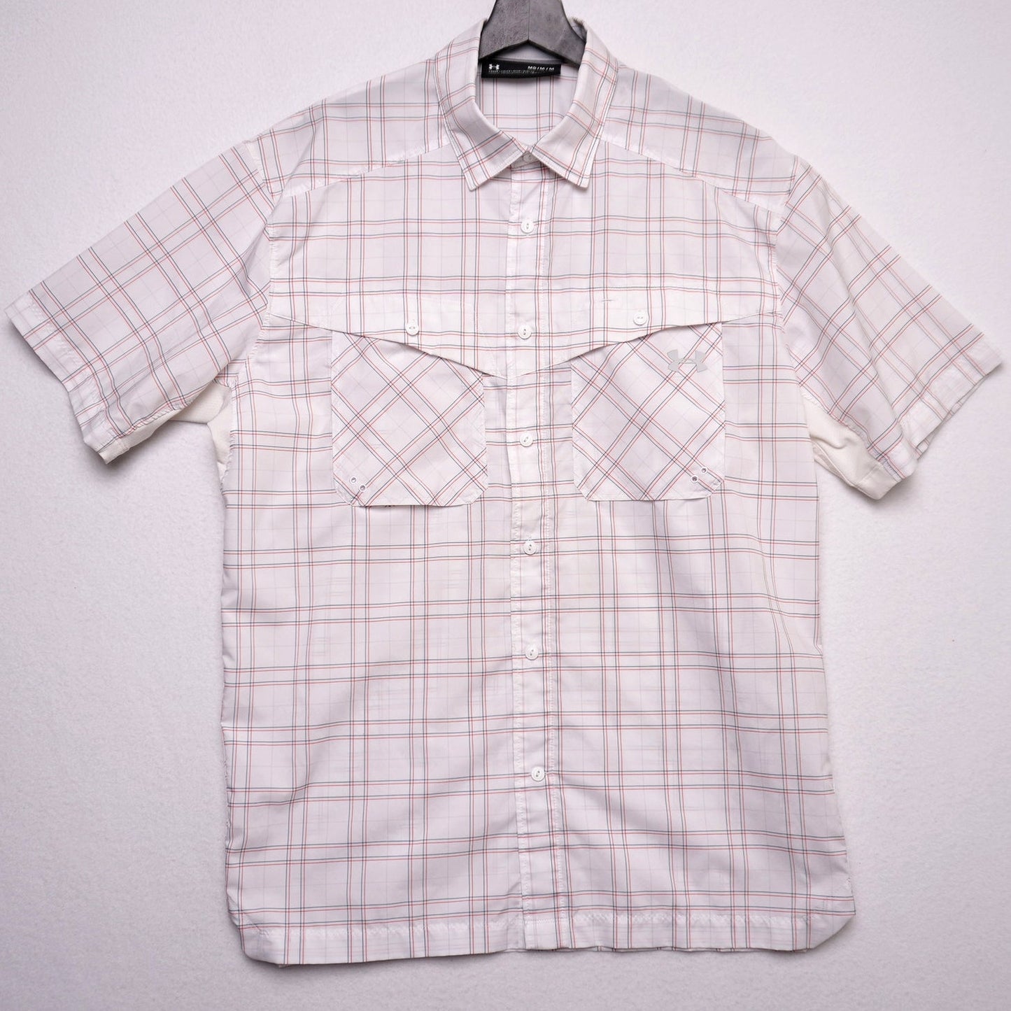 Under Armour Men’s Short Sleeve Button Down Plaid Shirt M