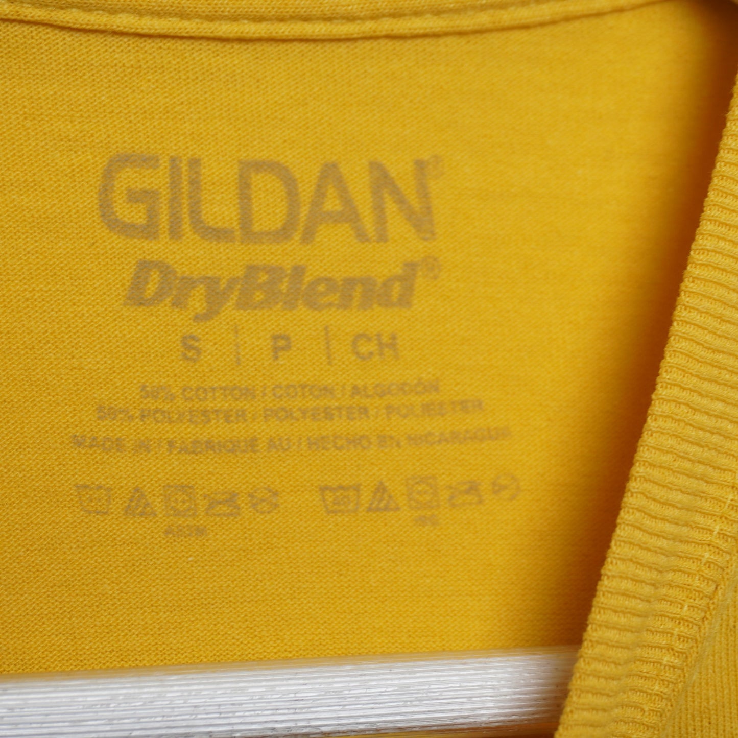 Gildan Summer Camp Tshirt Size Small