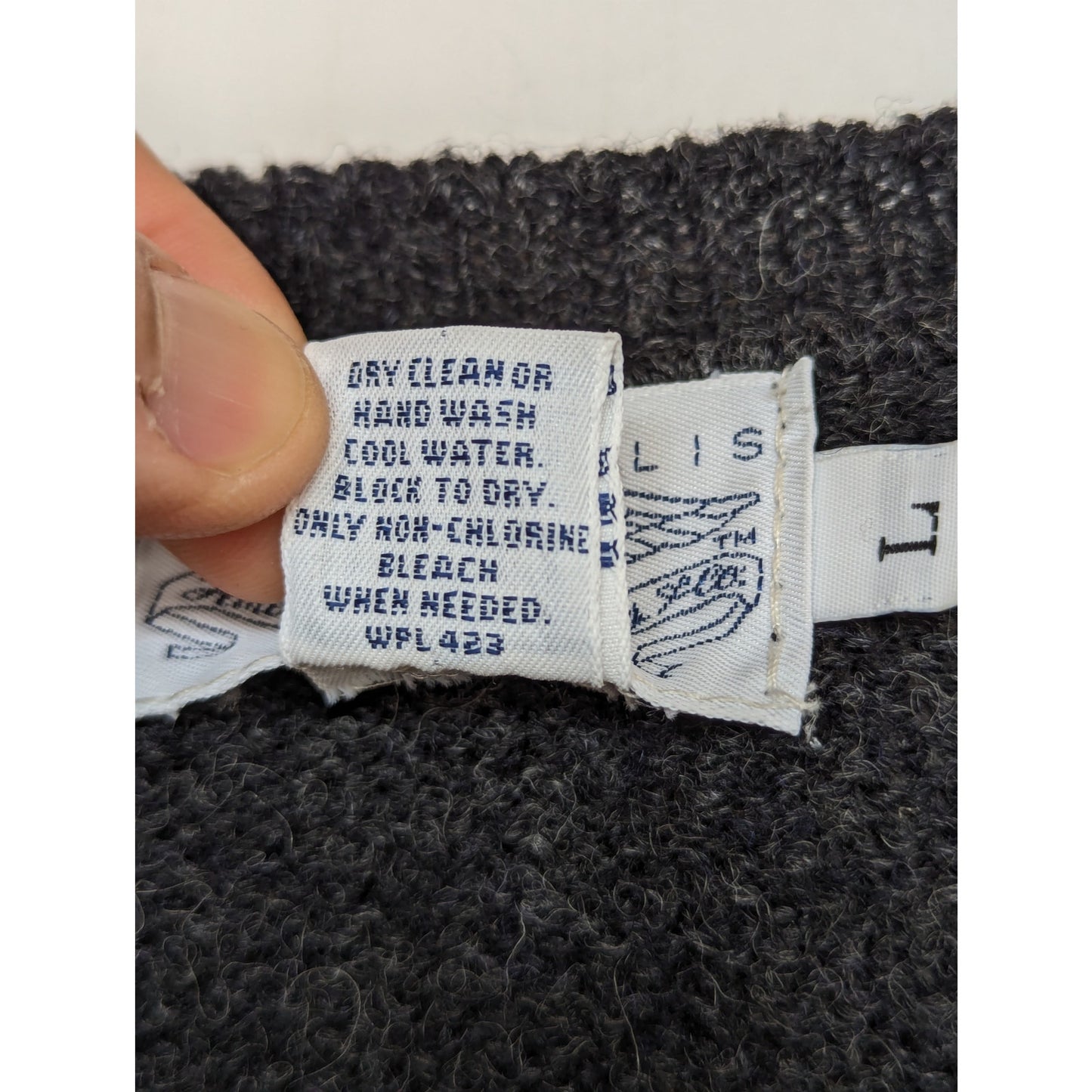 Vtg Perry Ellis x Levi's 100% Scottish Wool Sweater Vest Gray Size L