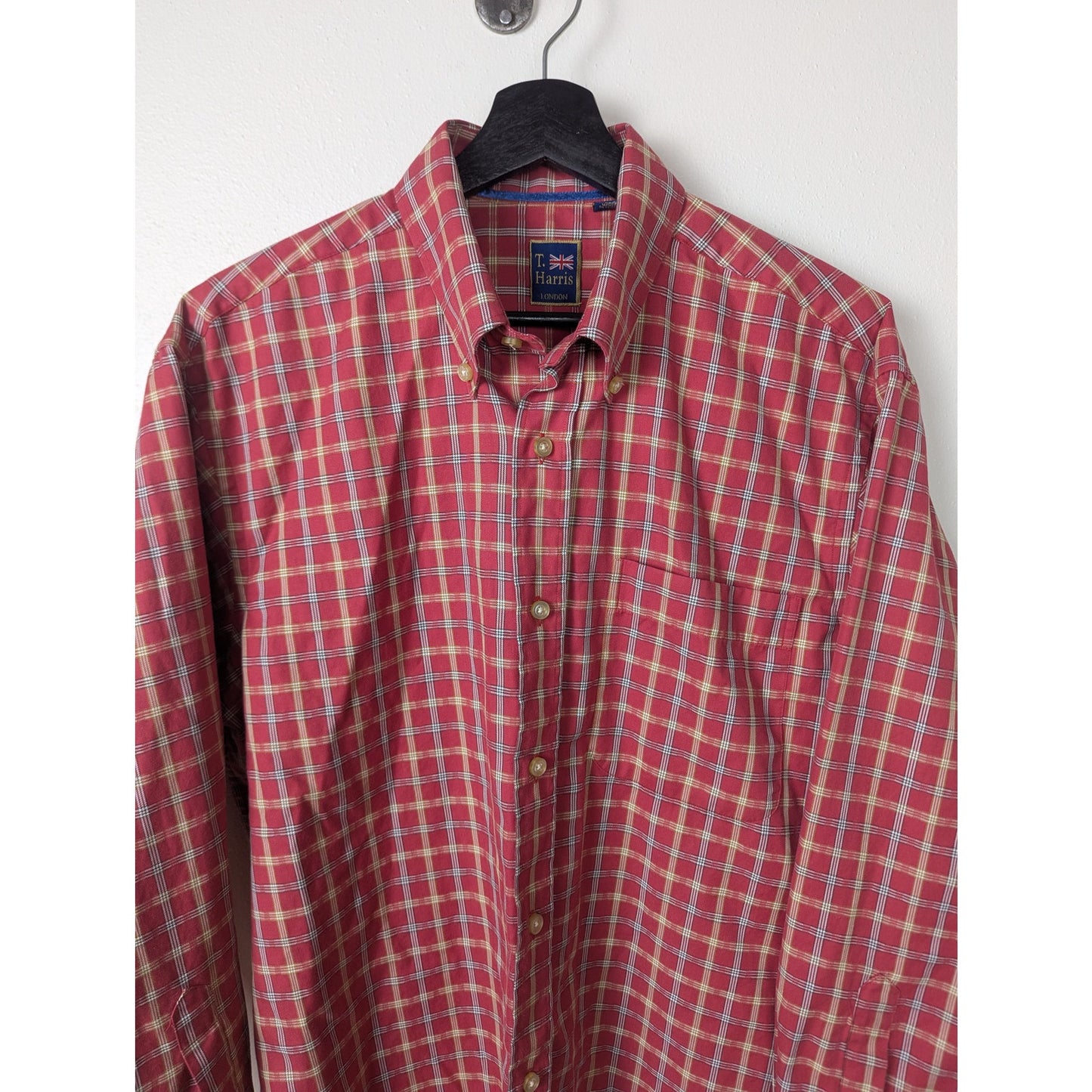 T. Harris London Button Down Shirt Red Checks Size Large