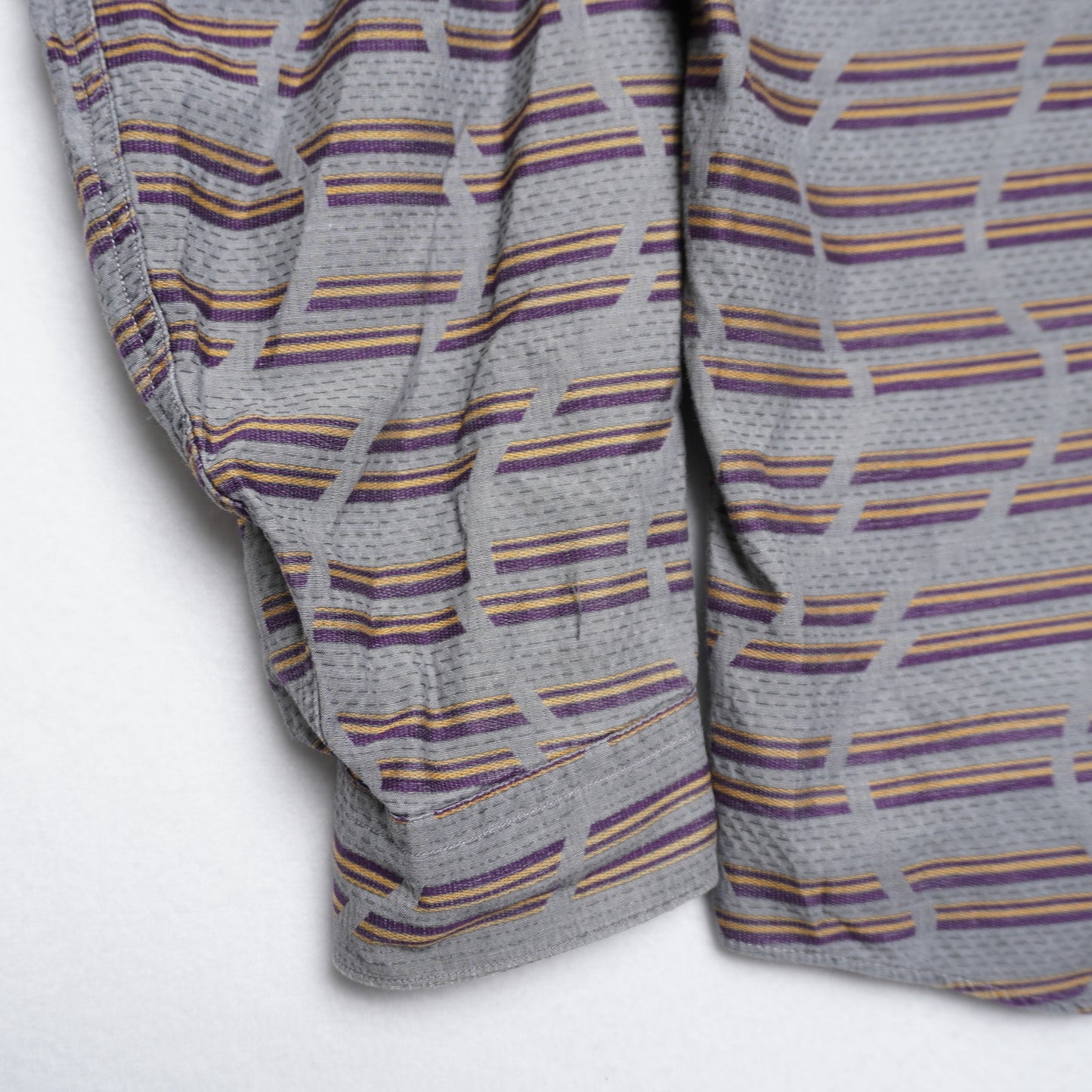 Vintage Jhane Barnes Wavy Print Button Down M