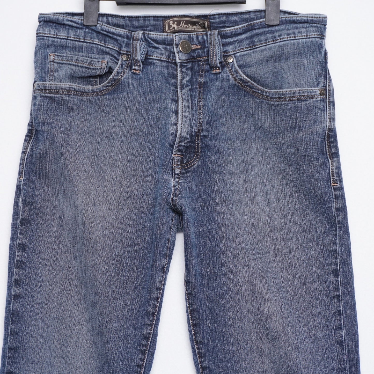34 Heritage Charisma Jeans Medium Wash Size 33/32