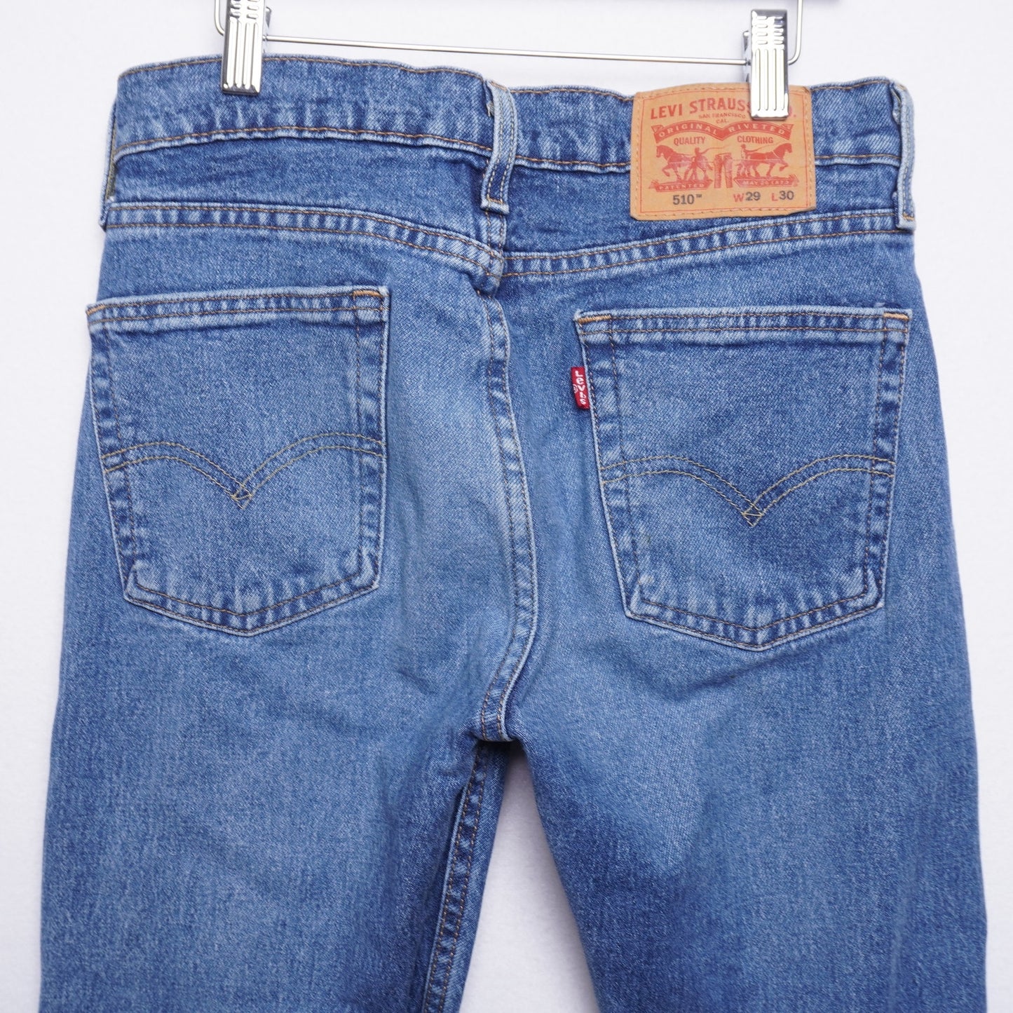 Levi's cropped 510 Jeans Size 29 99% cotton