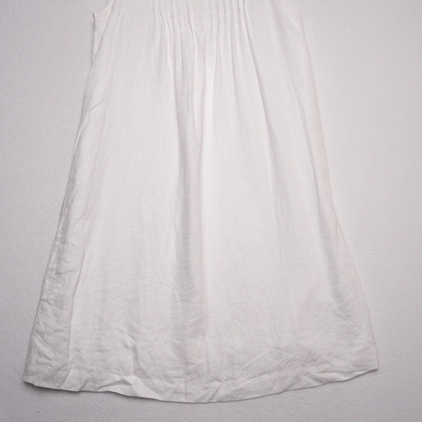 Vineyard Vines 100% Linen White Pintuck Dress Size 6 Classic Summer Style