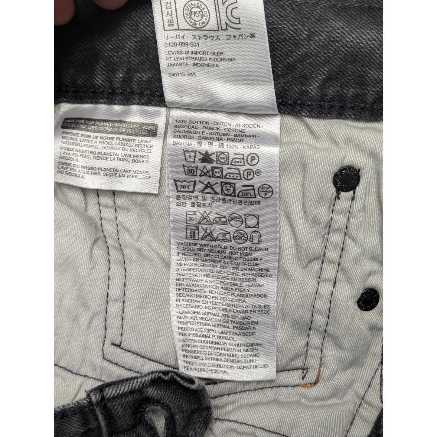 Levi's 505 Black Cutoff Shorts 100% Cotton 34