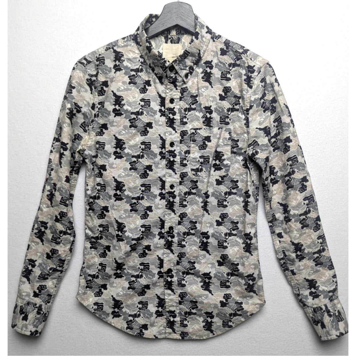 Band of Outsiders Men's Printed Button-Down Shirt - Map/Camo Print Sz 0 (XS)