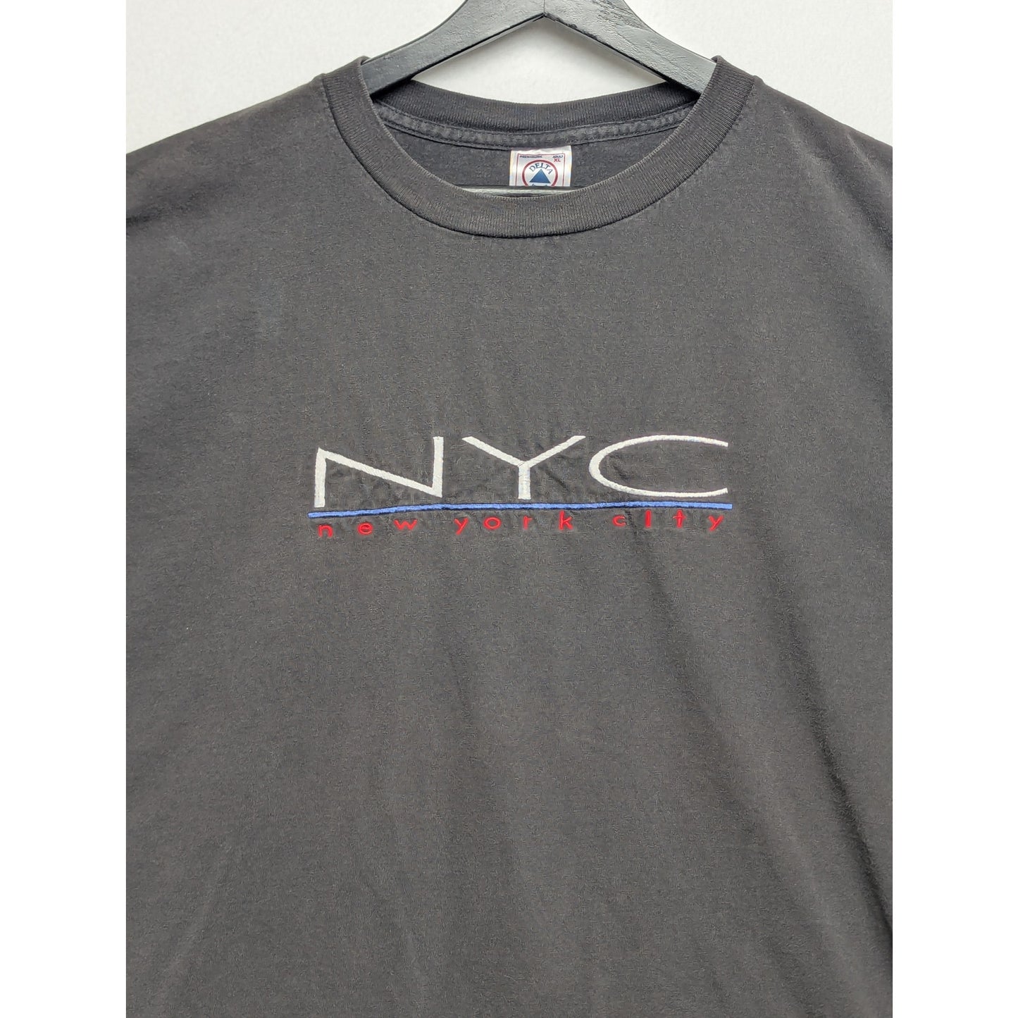 Vintage Embroidered NYC Black T-Shirt XL