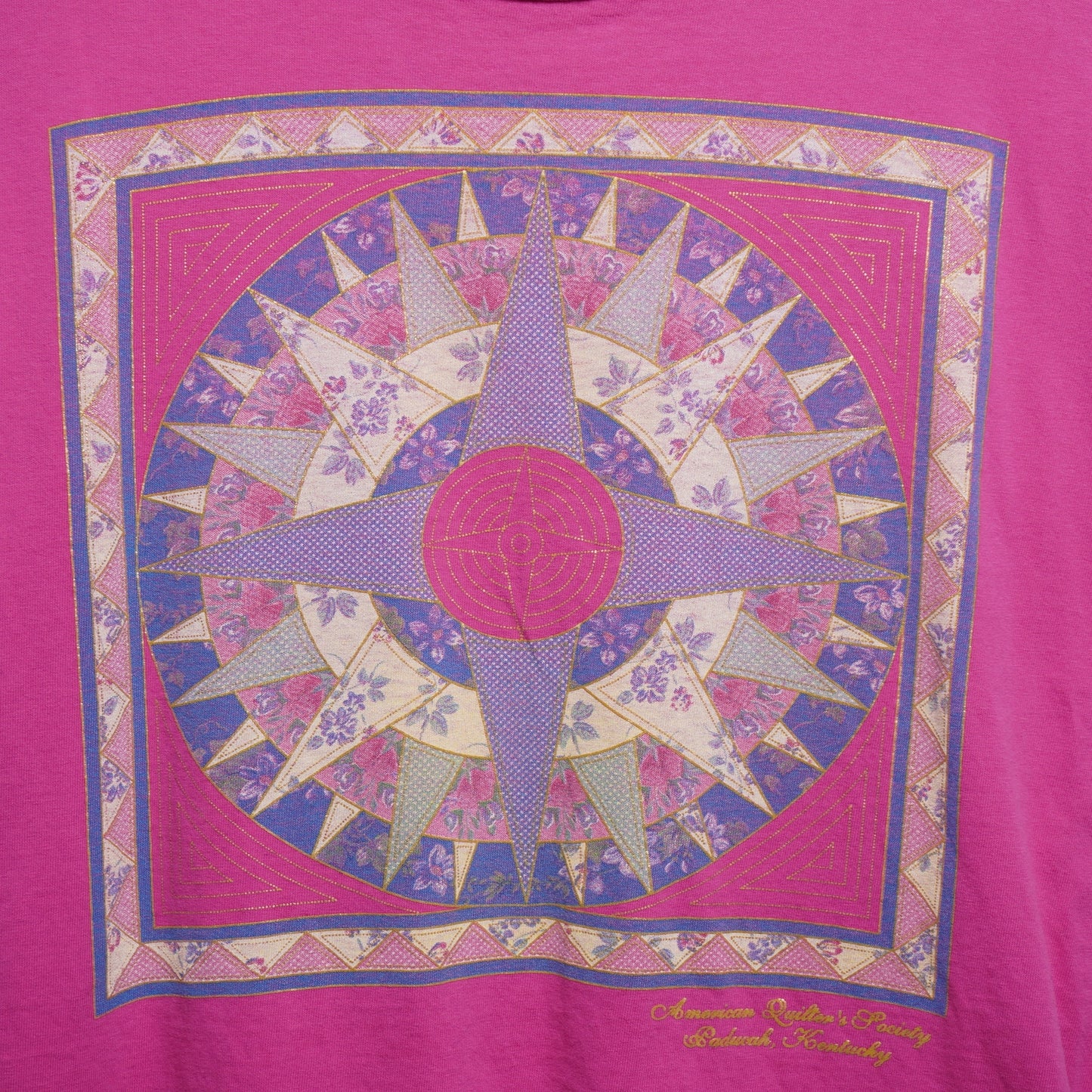 American Quilter's Society Geometric Quilt Design Print Pink T-Shirt Size Large
