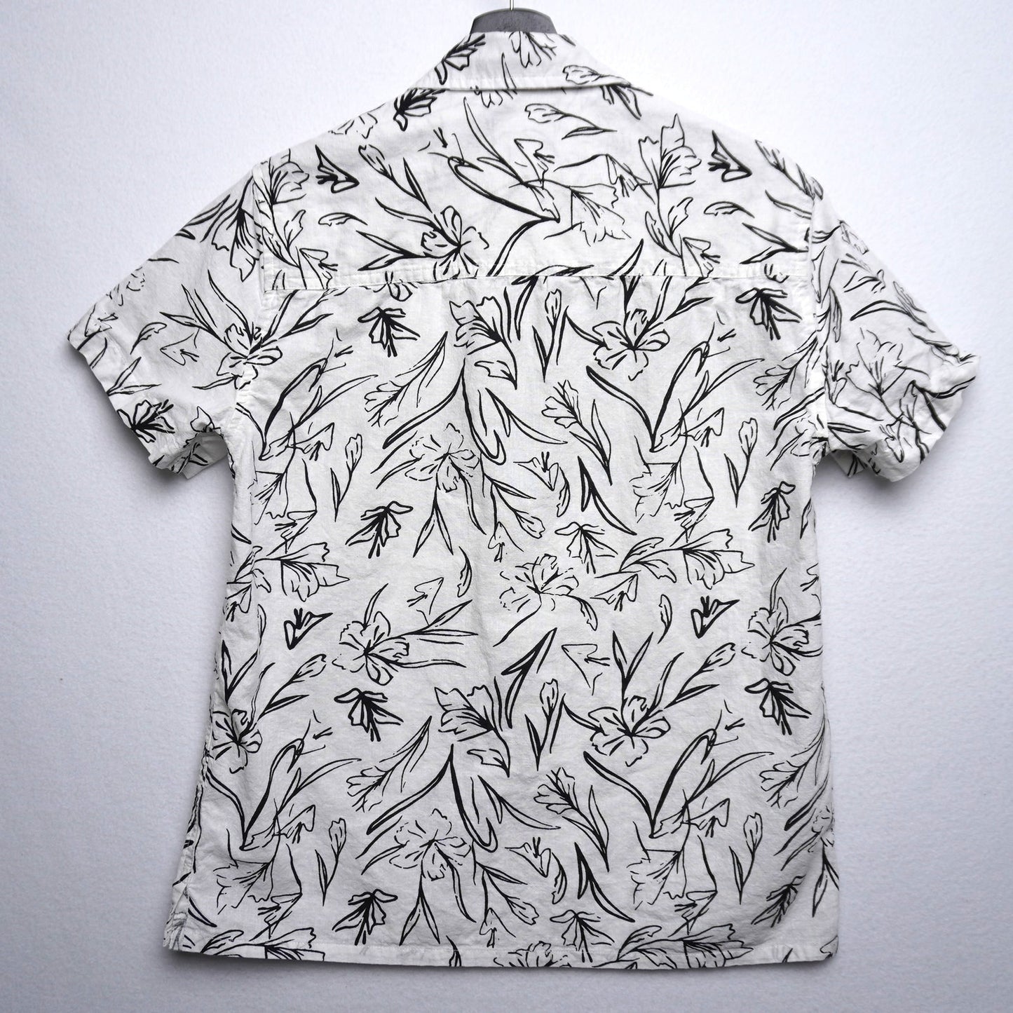 Hedge White Short Sleeve Linen Blend Shirt Black Floral Print Size Small