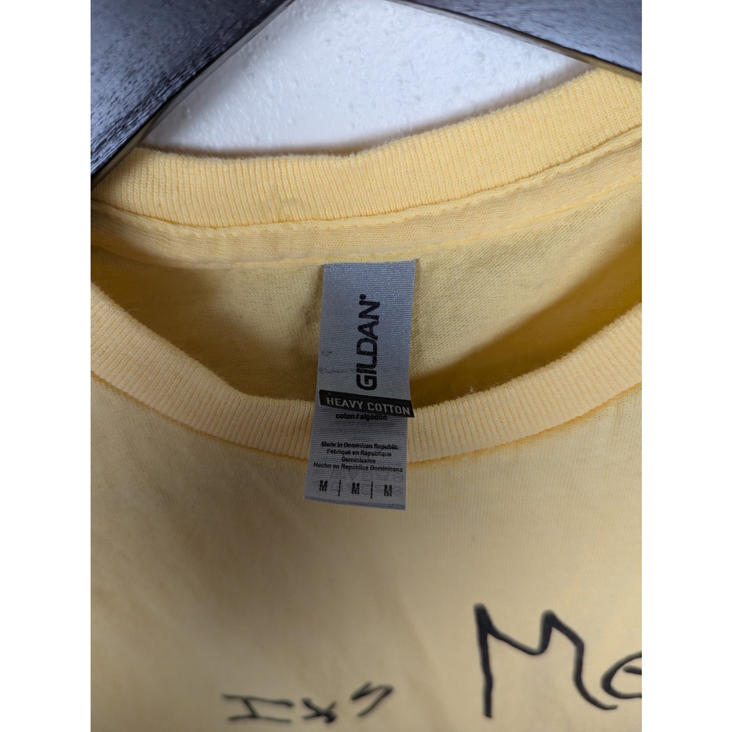 It's Me It Ain't You T-shirt Yellow Size M