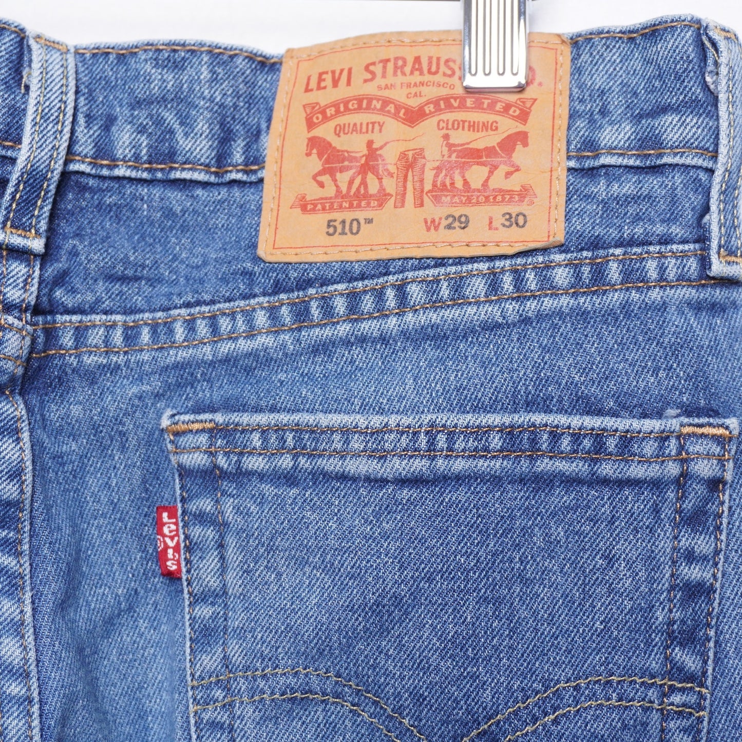 Levi's cropped 510 Jeans Size 29 99% cotton