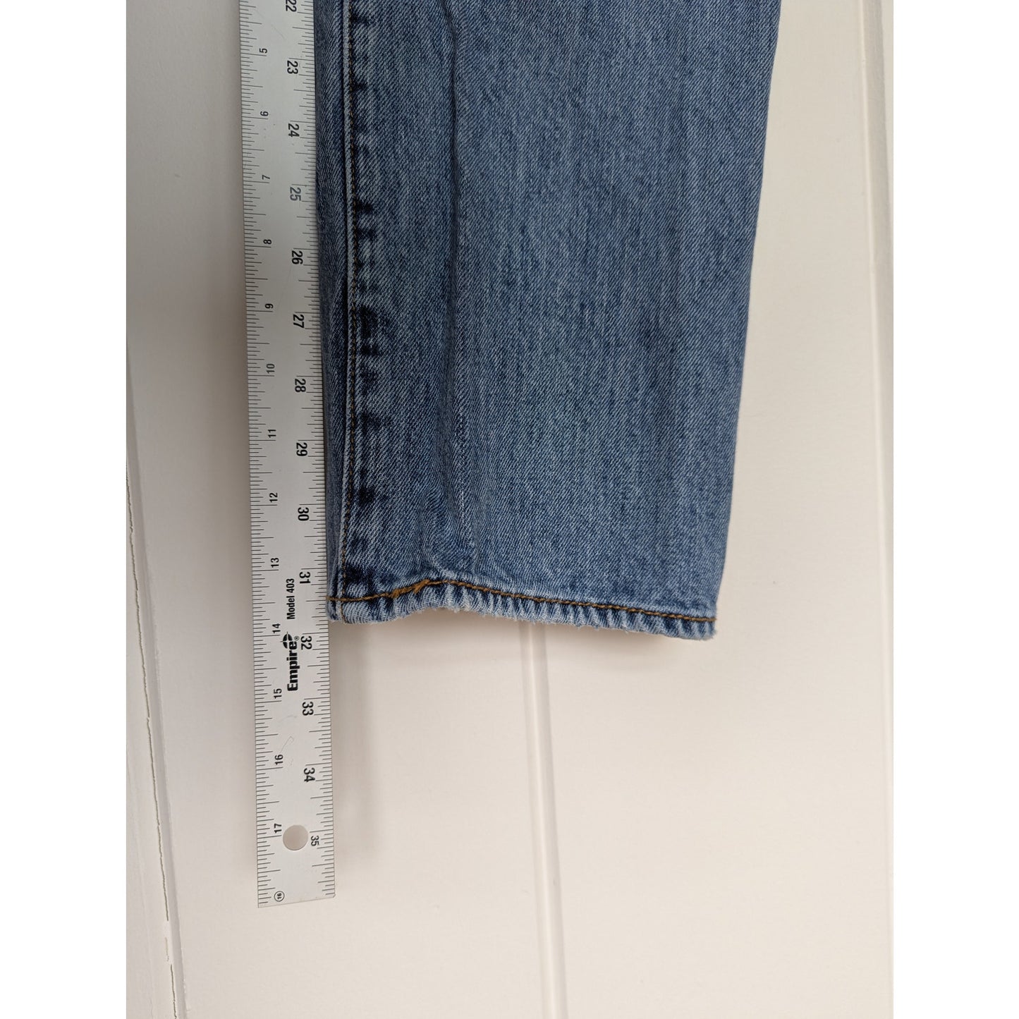 Levi's 501 Blue Jeans 100% cotton button fly 34x33