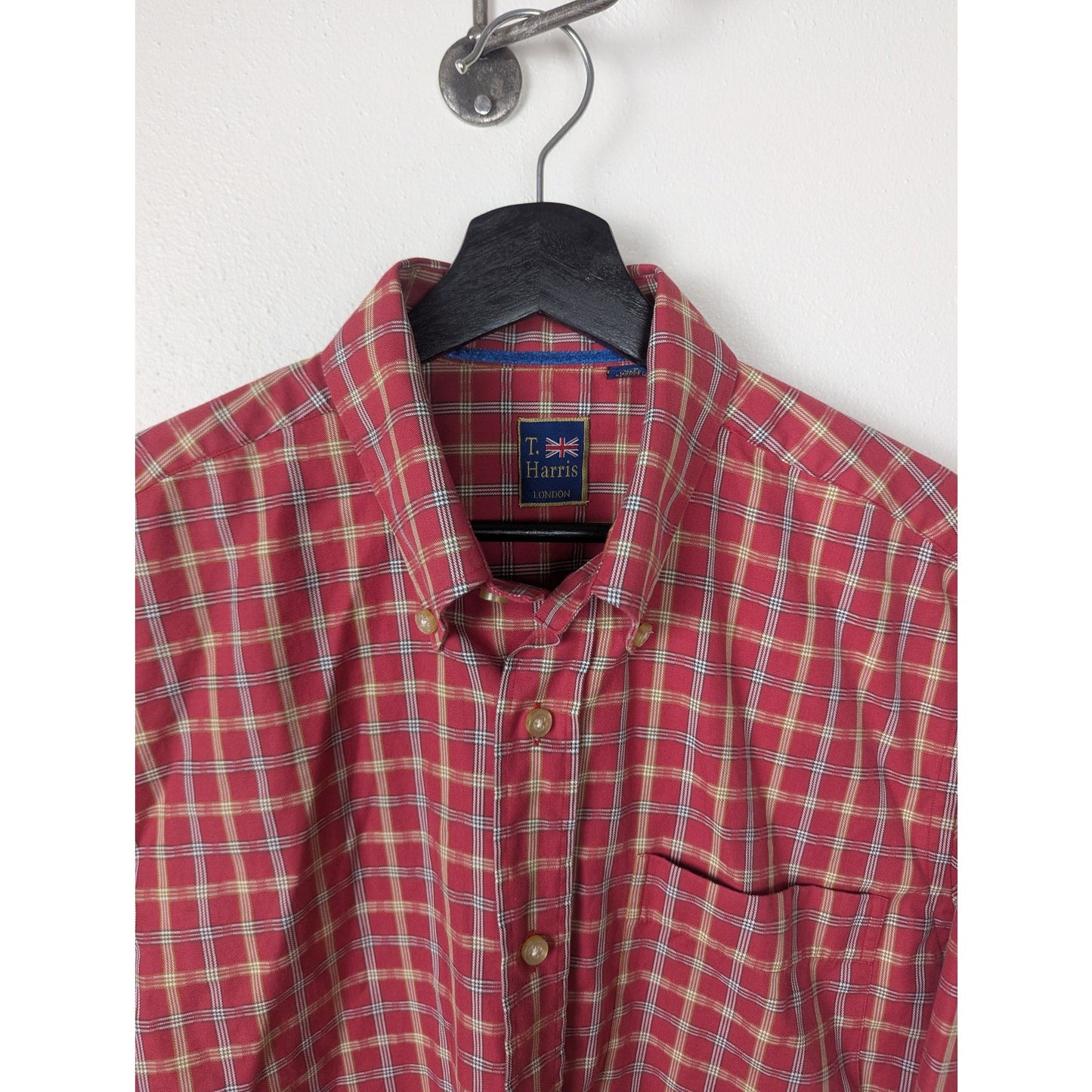 T. Harris London Button Down Shirt Red Checks Size Large
