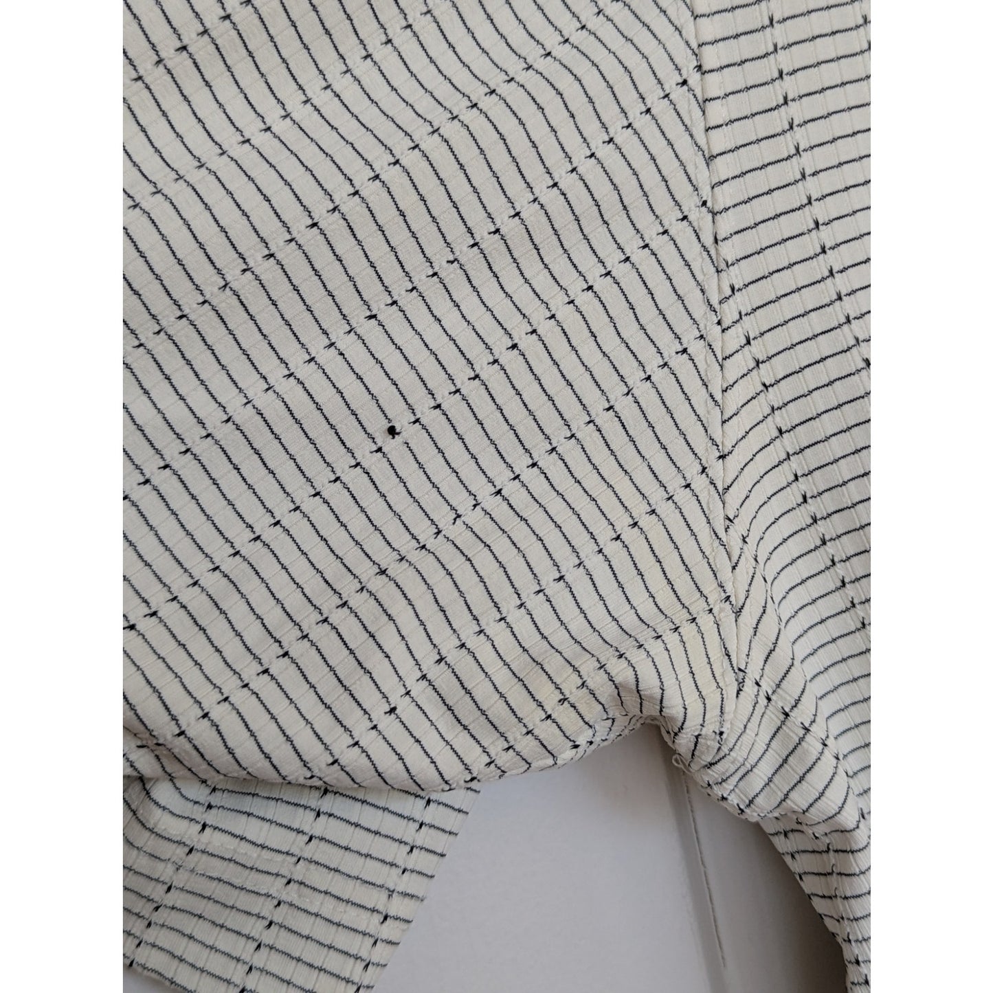Mossimo Short Sleeve Shirt White with Black Rectangle Grid Pattern XL