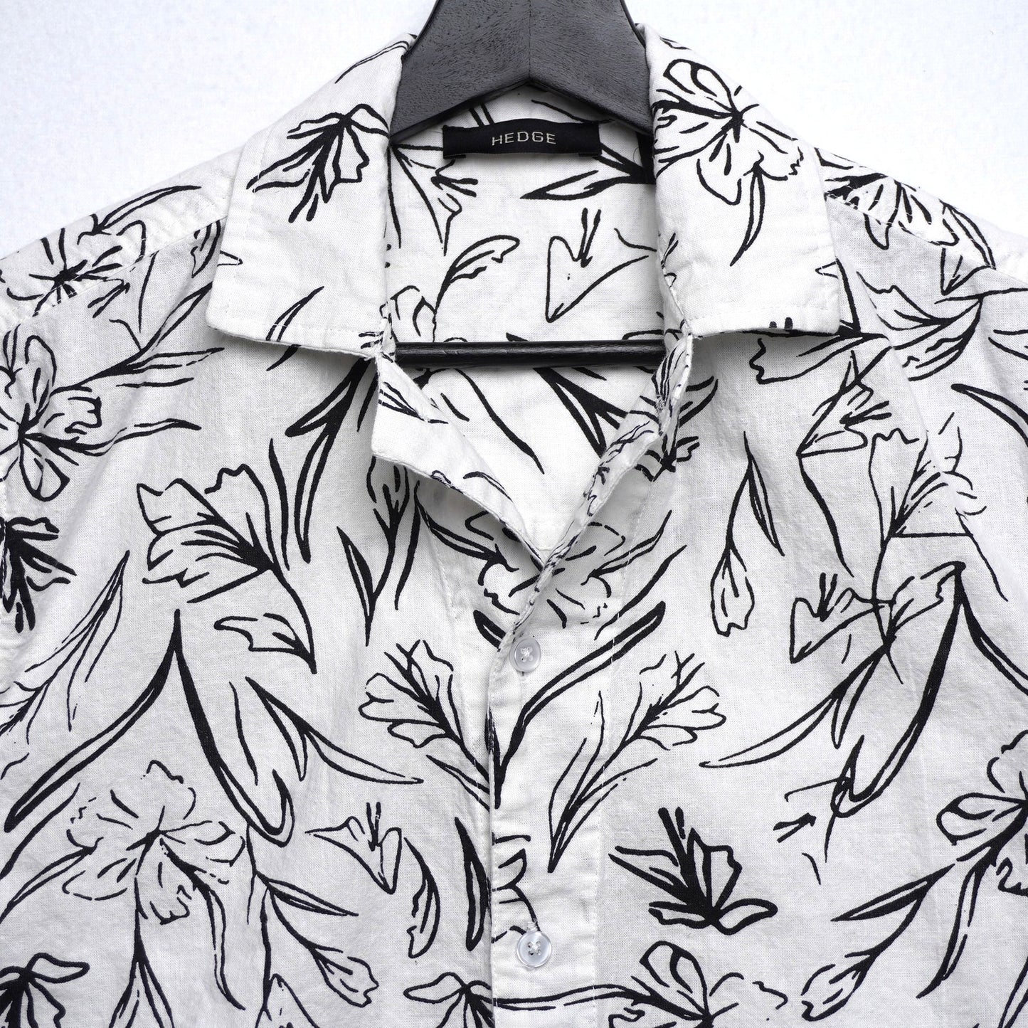 Hedge White Short Sleeve Linen Blend Shirt Black Floral Print Size Small
