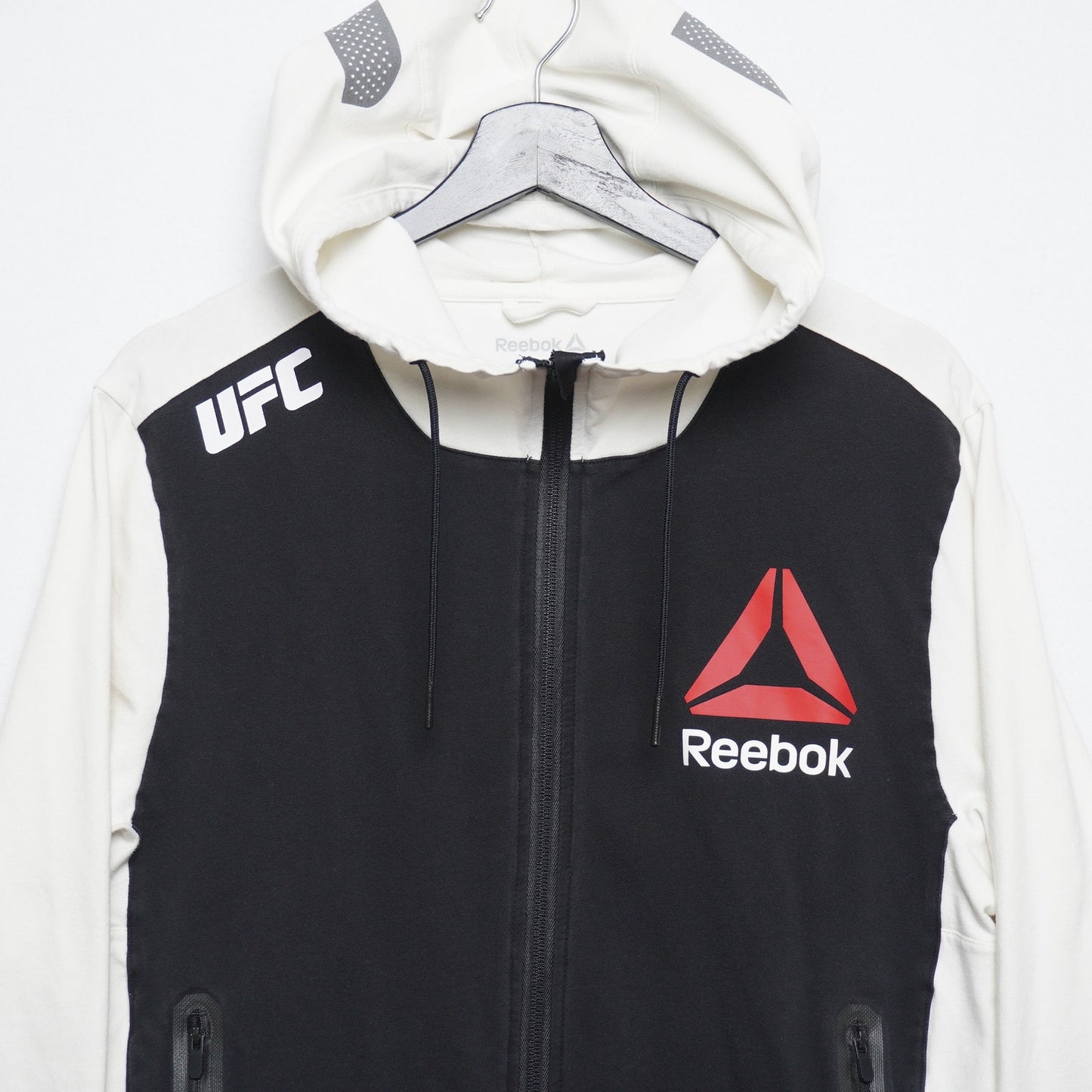 Reebok UFC Black with White Sleeves/Hood Zip Up Walk Out Hoodie Size Men's Med