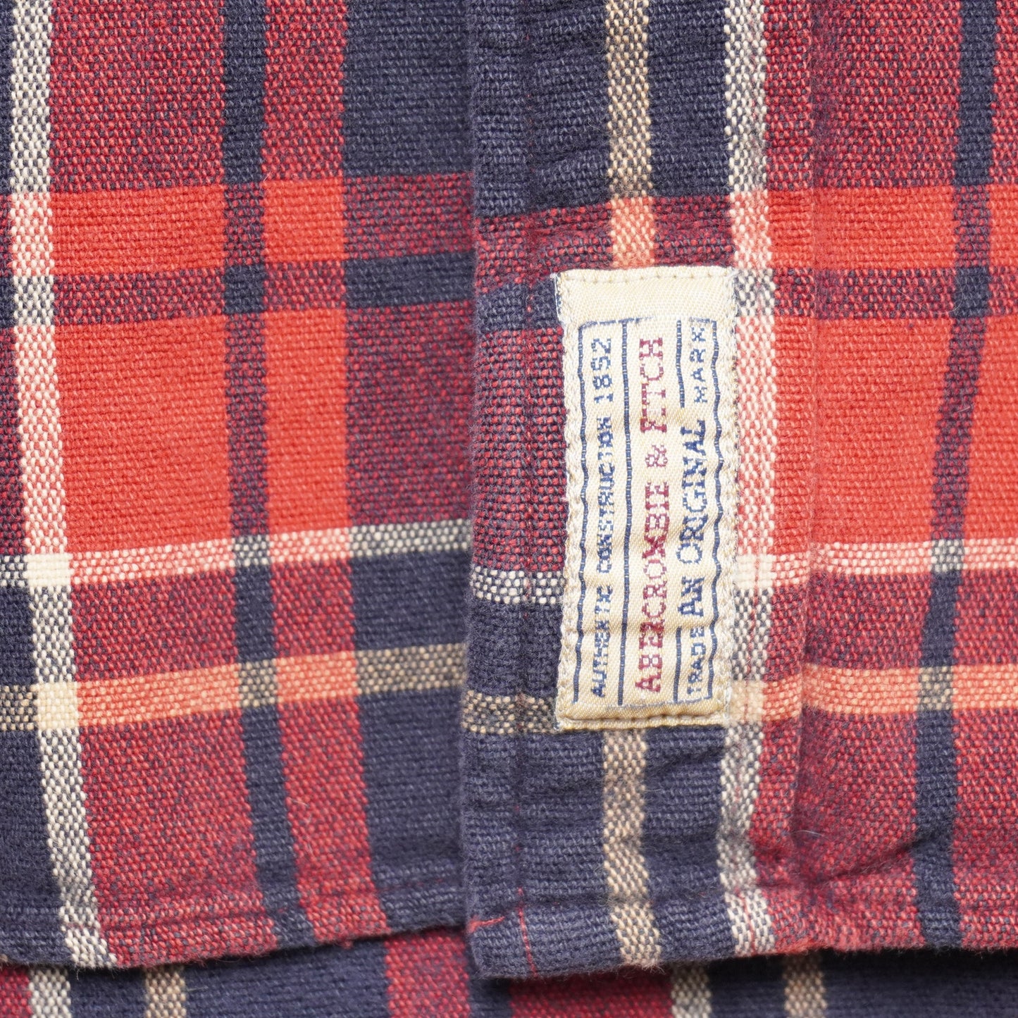 Abercrombie & Fitch Red/Navy Plaid Authentic Chamois Shirt Men’s M Heavy Flannel
