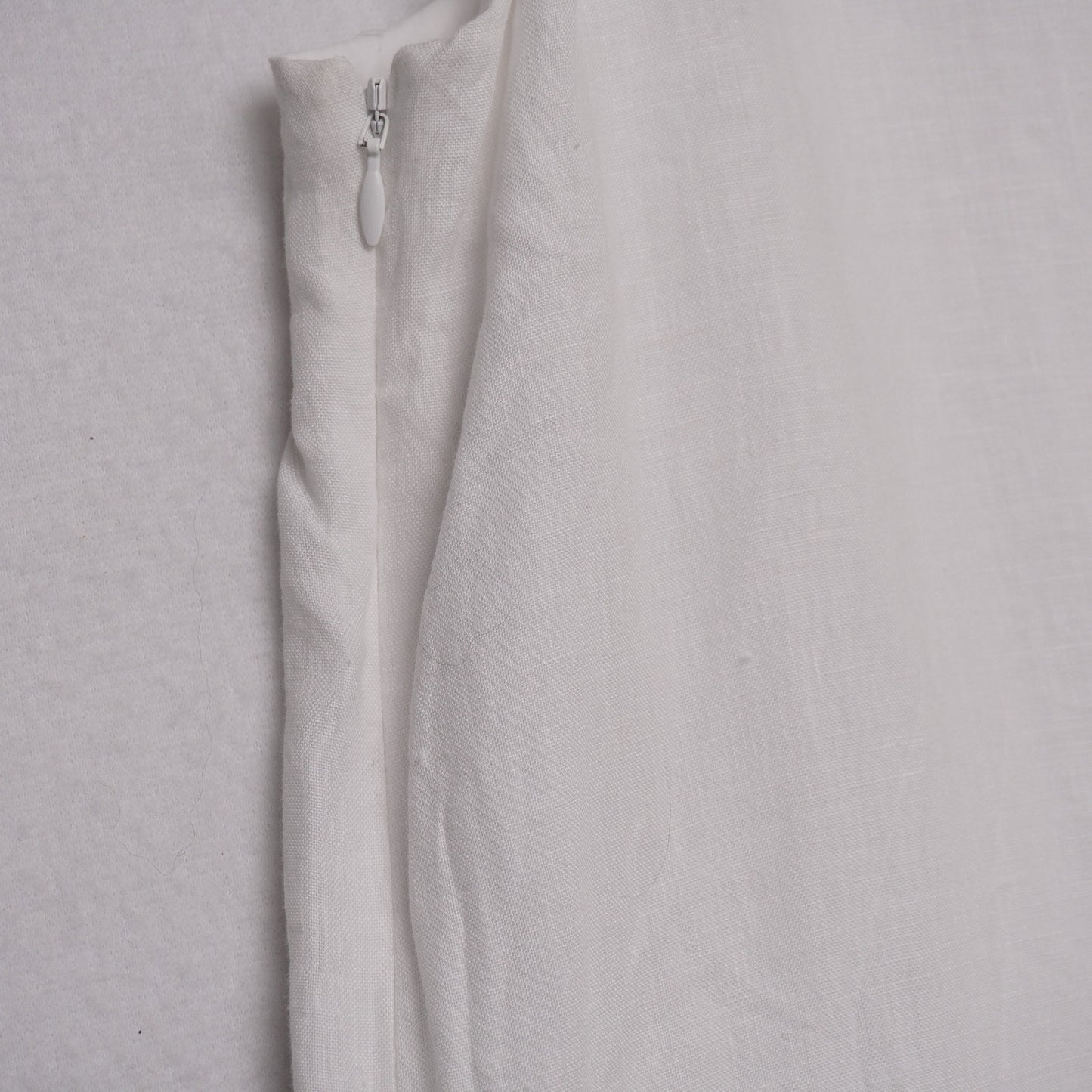 Vineyard Vines 100% Linen White Pintuck Dress Size 6 Classic Summer Style