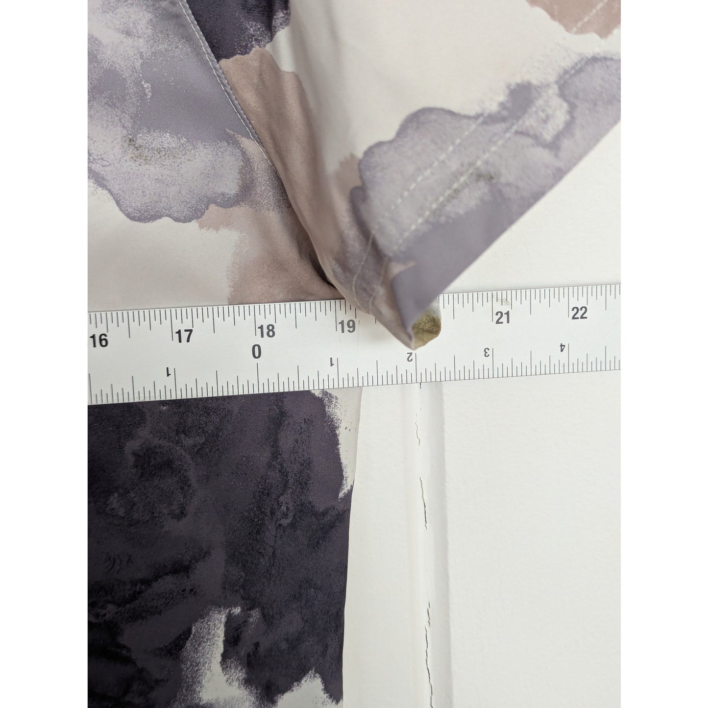 All in Motion Paint Blot Short Sleeve Snap Shirt Size S
