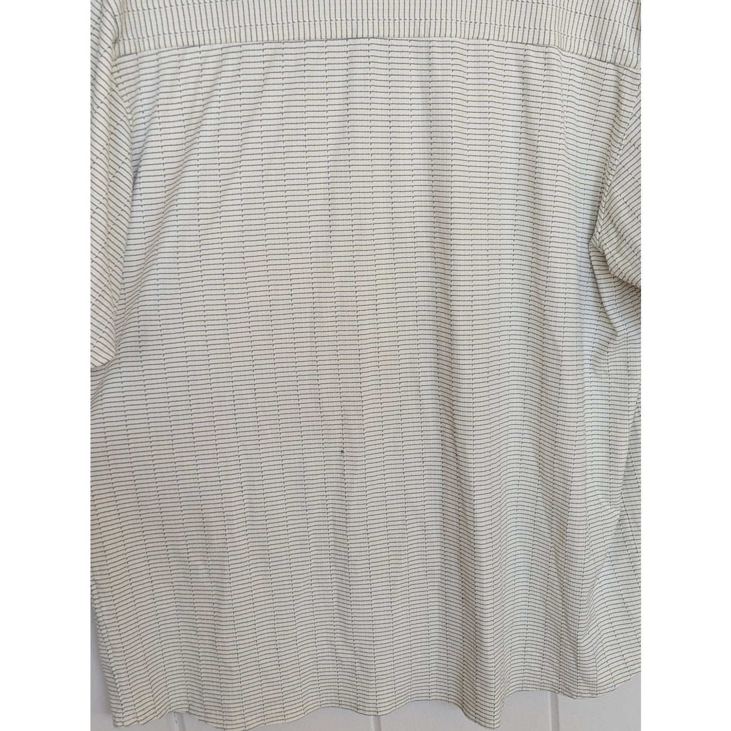 Mossimo Short Sleeve Shirt White with Black Rectangle Grid Pattern XL