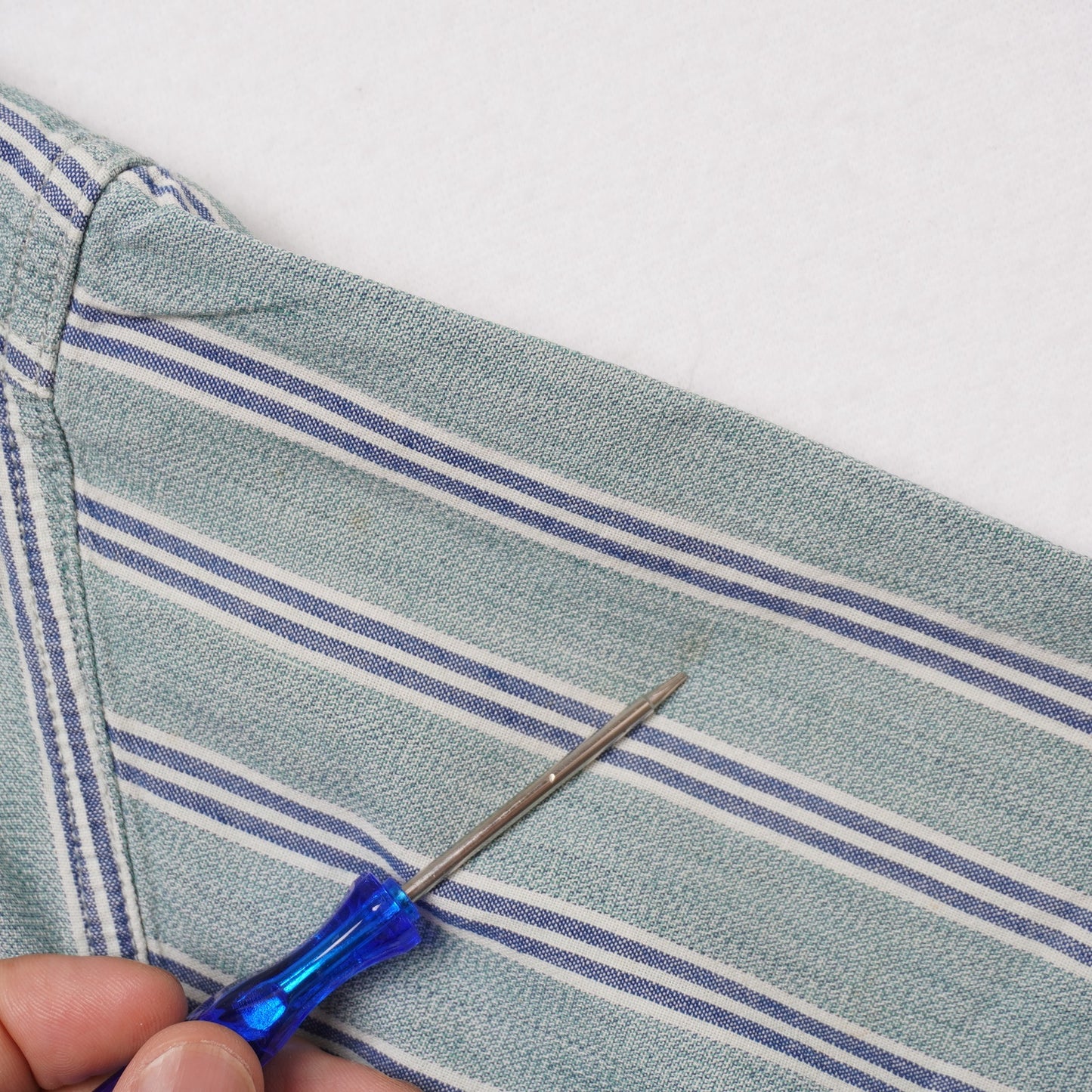VTG Levi’s Striped Short Sleeve Button Up Shirt Green Blue Cotton Men's Medium