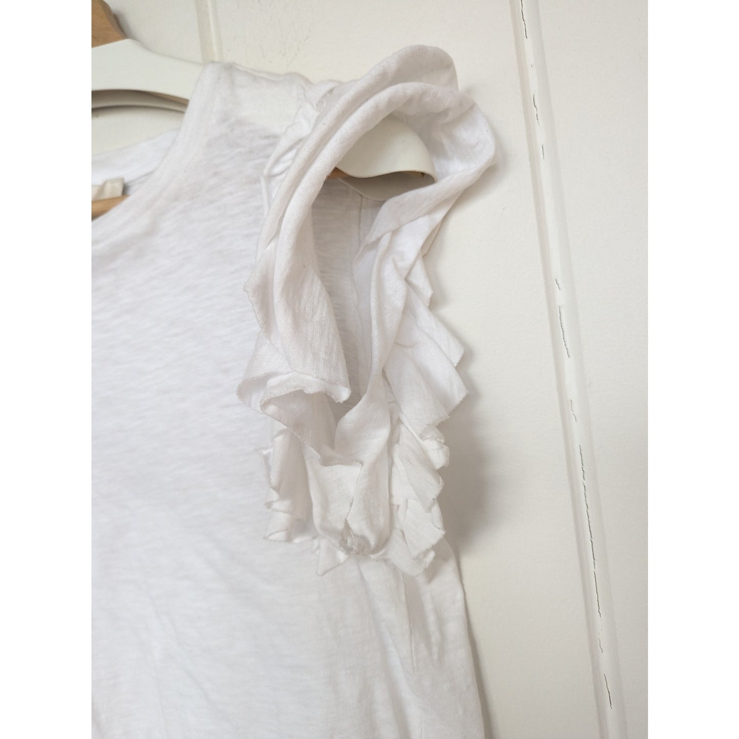 Industry White 100% Pima Cottton Ruffle Sleeve Top Women's Size M