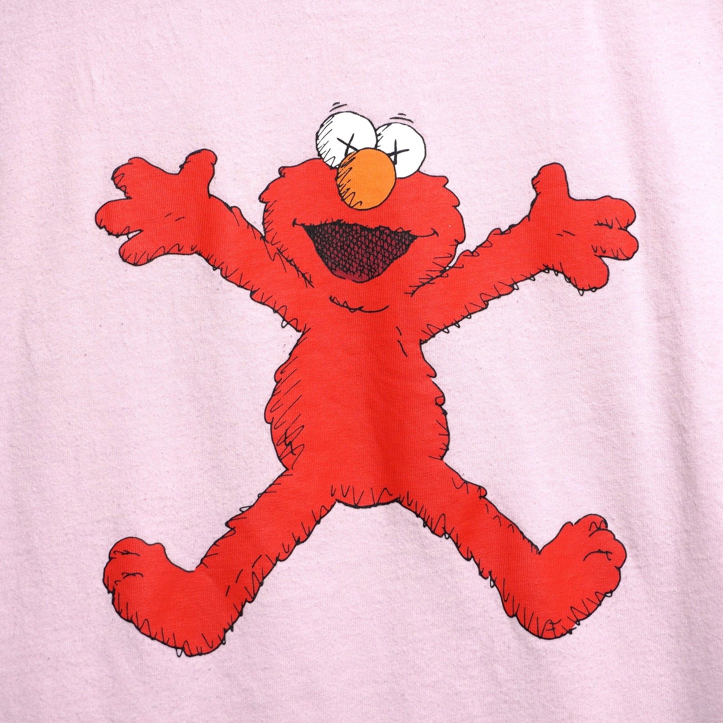 Uniqlo x KAWS x Sesame Street Pink Elmo Graphic T-shirt Size M