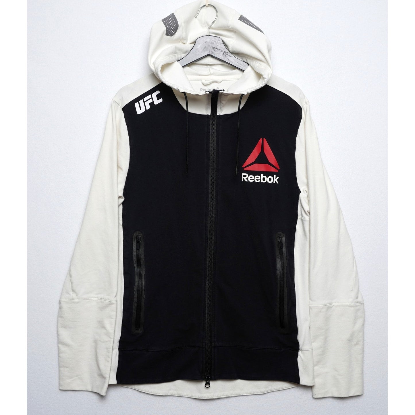 Reebok UFC Black with White Sleeves/Hood Zip Up Walk Out Hoodie Size Men's Med