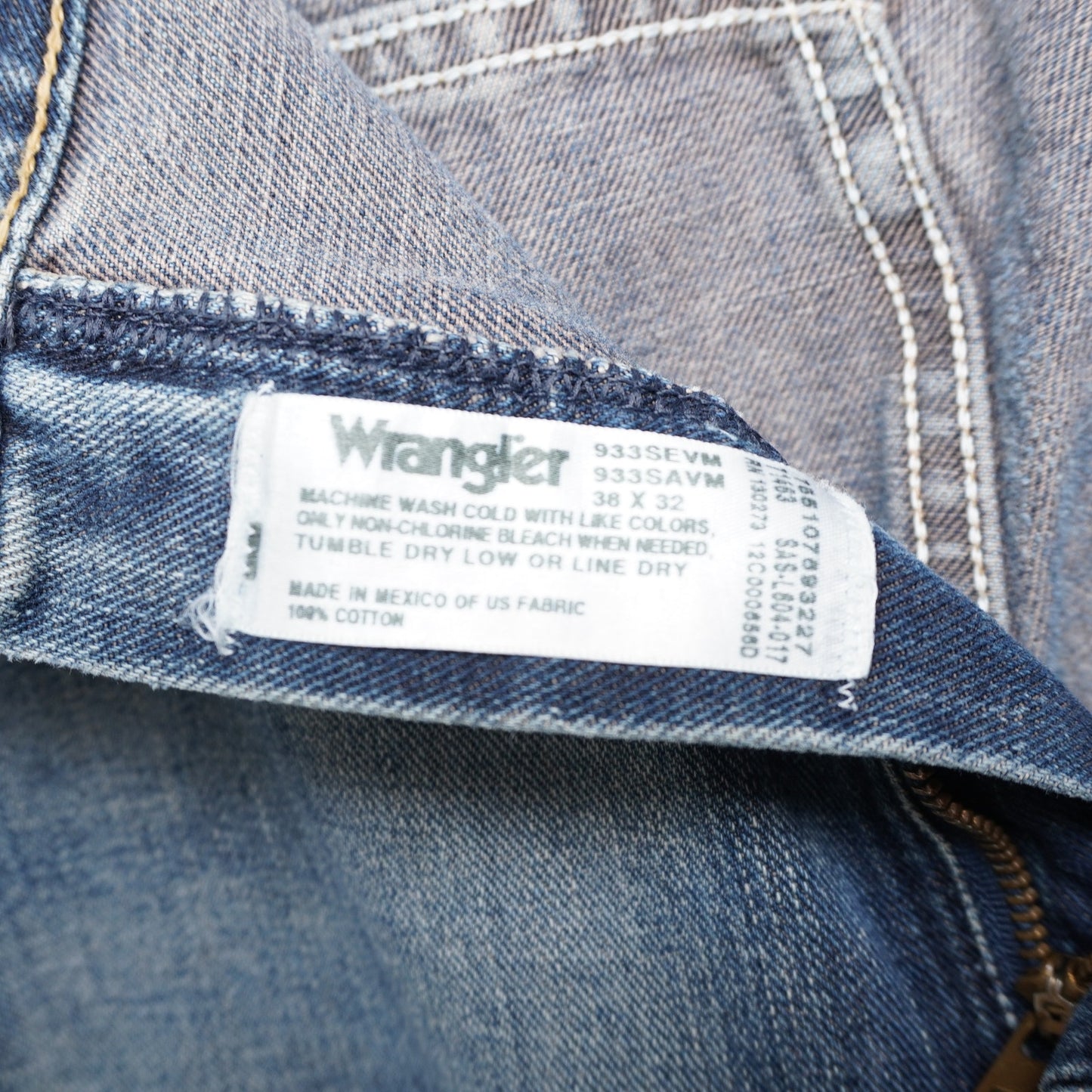 Wrangler 933 Slim Fit Jeans 38x32 – Vintage Made in Mexico Western Denim