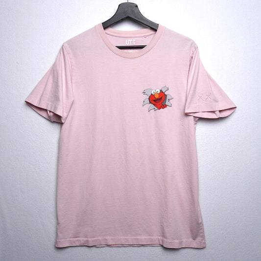 Uniqlo x KAWS x Sesame Street Pink Elmo Graphic T-shirt Size M