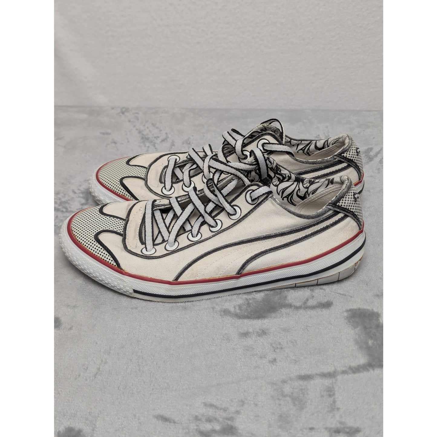 Puma 917 LO Sneaker Cartoon Outline White and Black US6.5