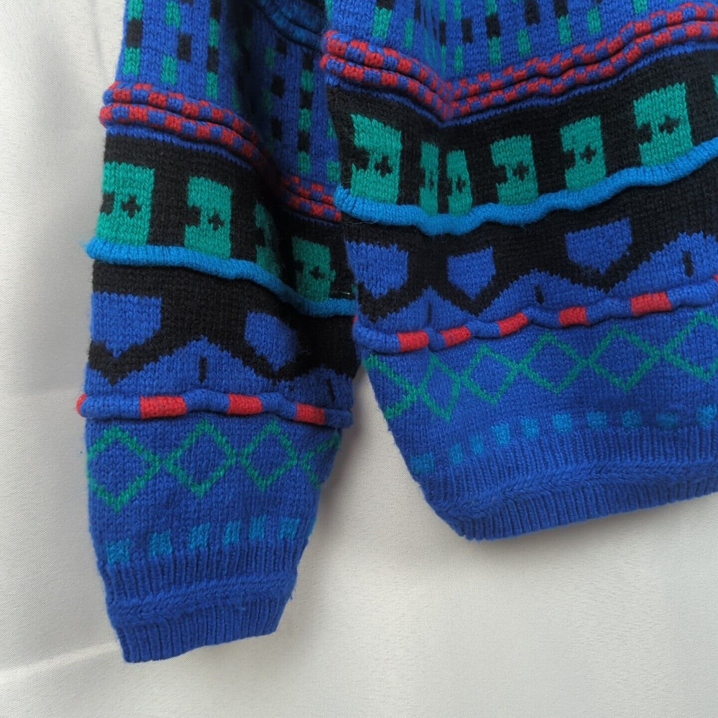 Concrete Mix Sweater Mens Size L Vintage Crew Neck Knit Pullover Blue Green Red
