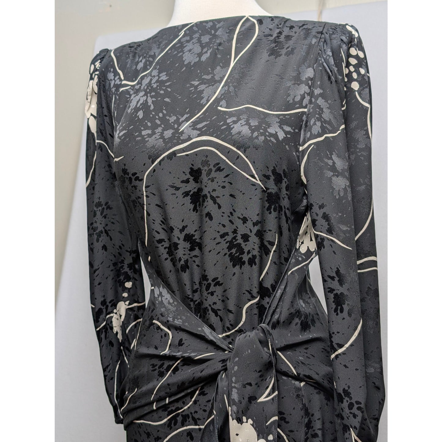 Vintage Saint Romei Black Hibiscus Print 100% Silk Dress 6