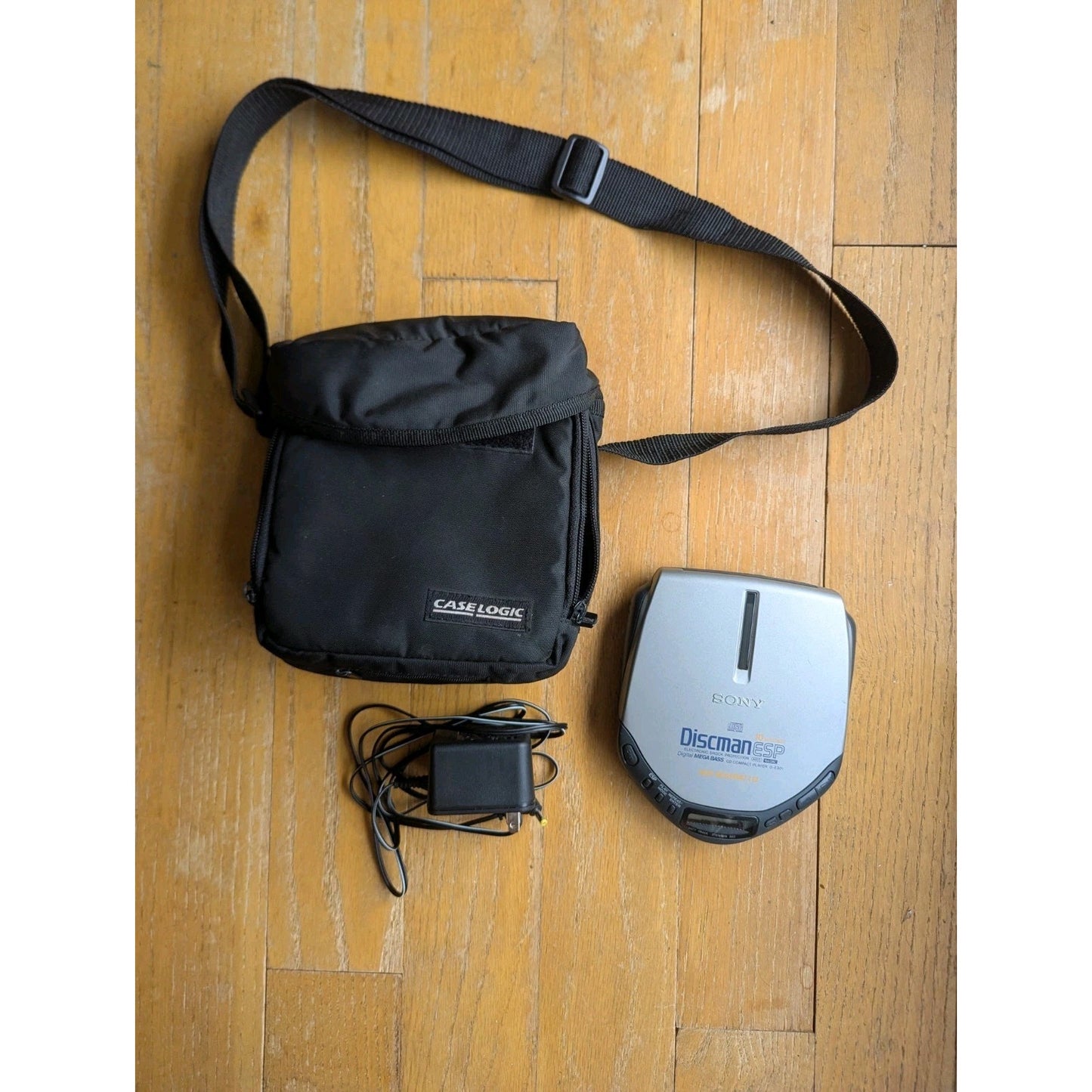 Sony Discman D-E301 CD Player ESP Mega Bass Heat Resistant Lid - Tested W/ Case