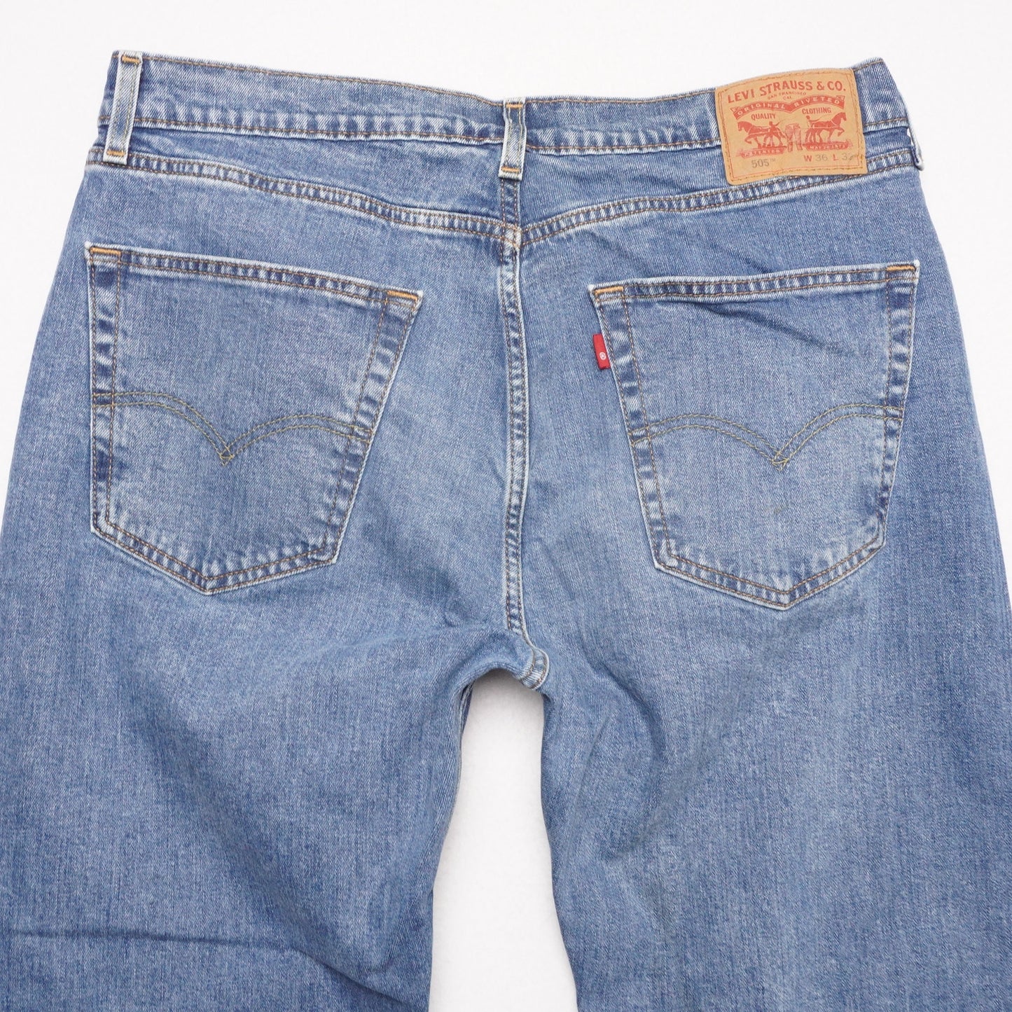 Levi's 505 Blue Denim 36x32 Regular Fit Made in Pakistan