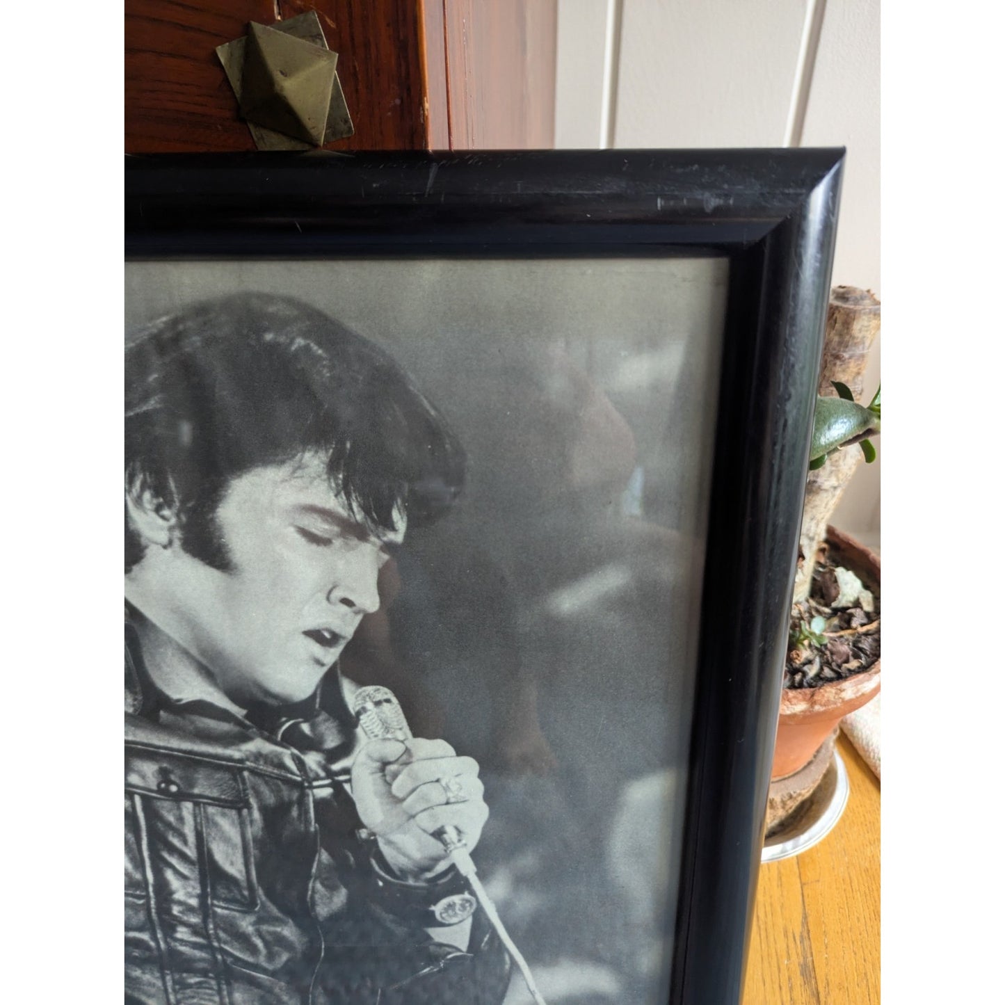 Elvis Presley Framed Photo – 18x22 – Black Leather '68 Comeback Special