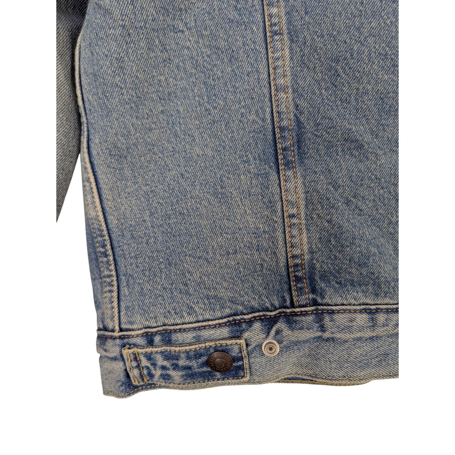Levi's Sherpa Lined Denim Trucker Jacket Size Medium NWT