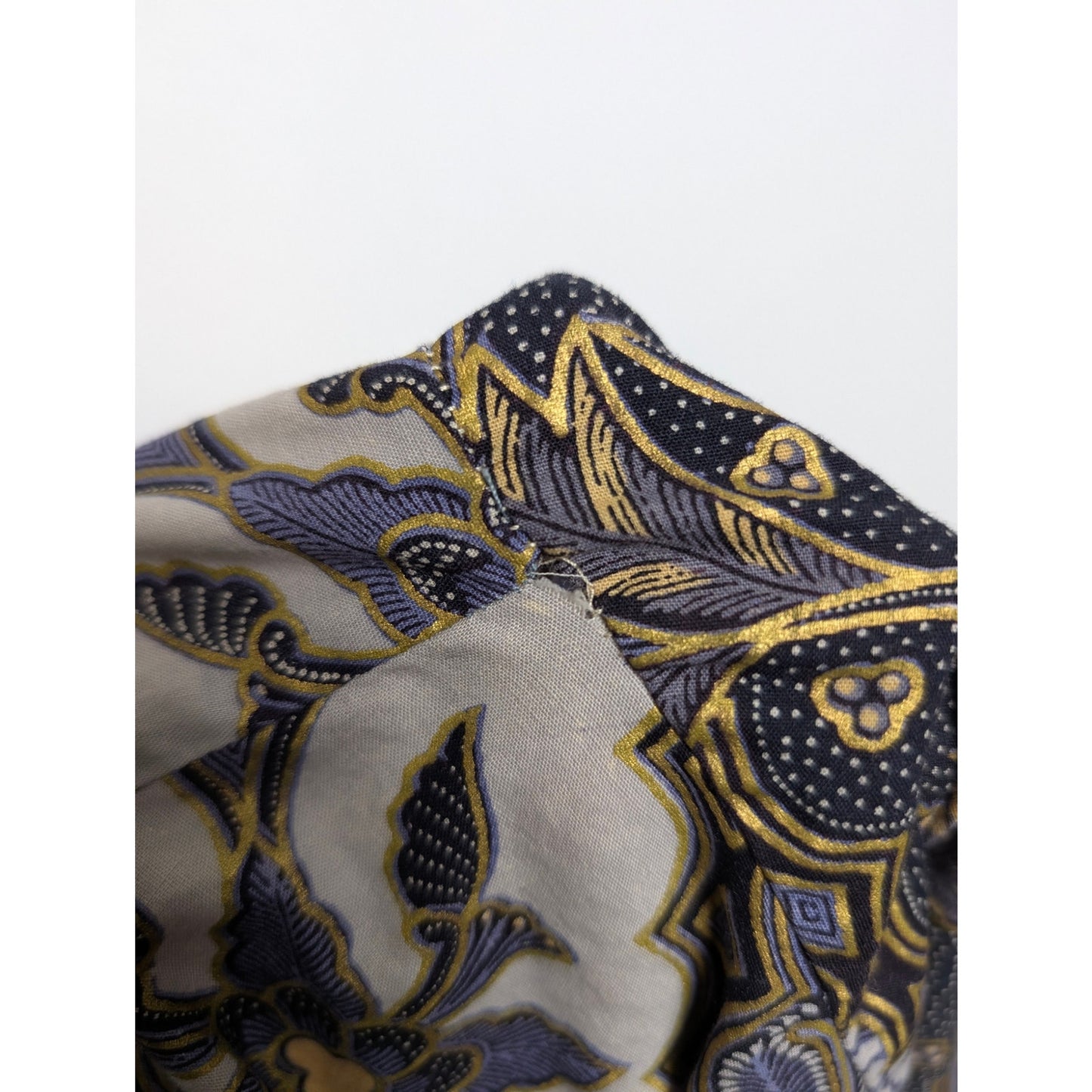 Vintage Danar Hadi Batik Blue & Gold Patterned Shirt Size Large