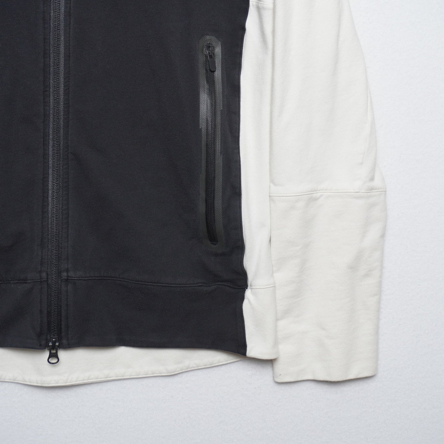 Reebok UFC Black with White Sleeves/Hood Zip Up Walk Out Hoodie Size Men's Med
