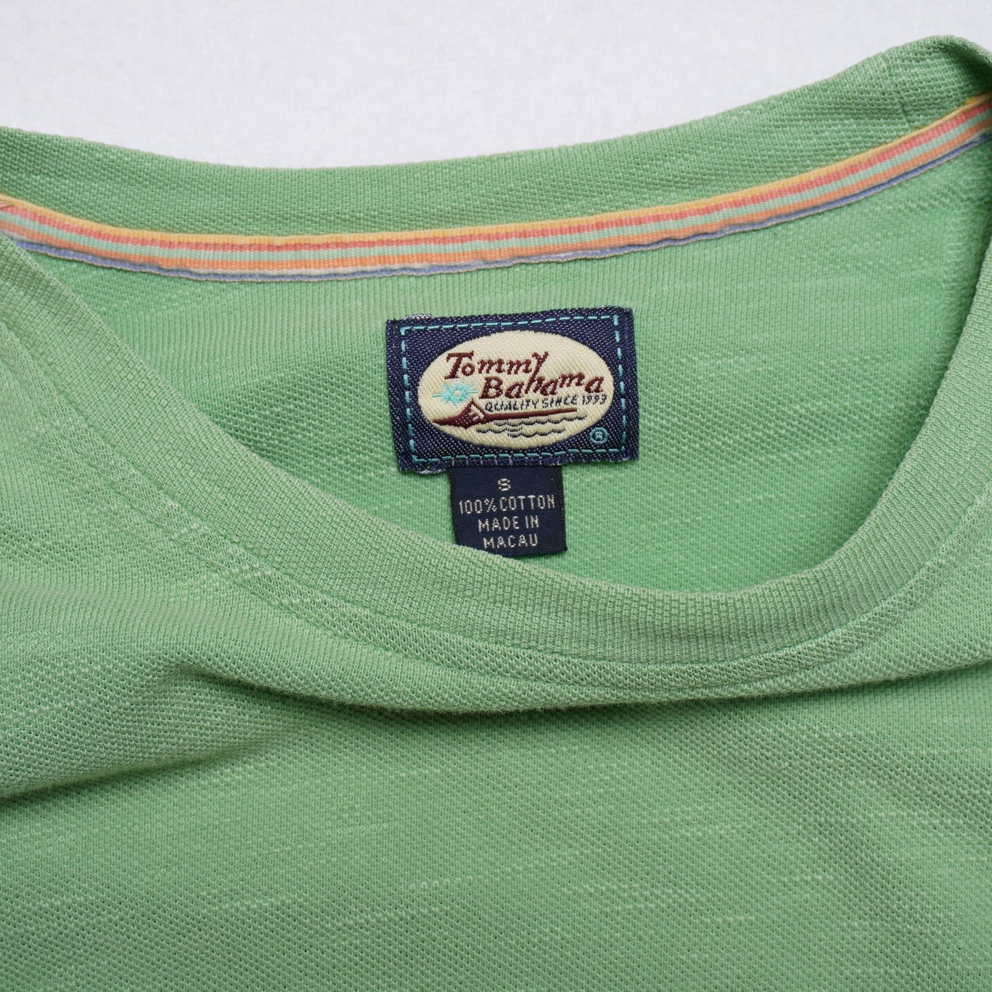 Vintage Tommy Bahama Woven Pullover T-shirt Green Size Small 100% cotton